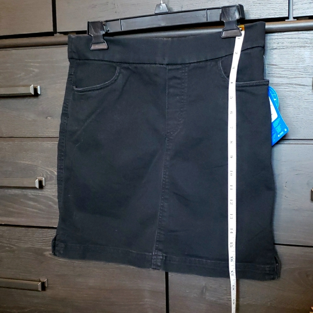 Columbia Black Skirt Small